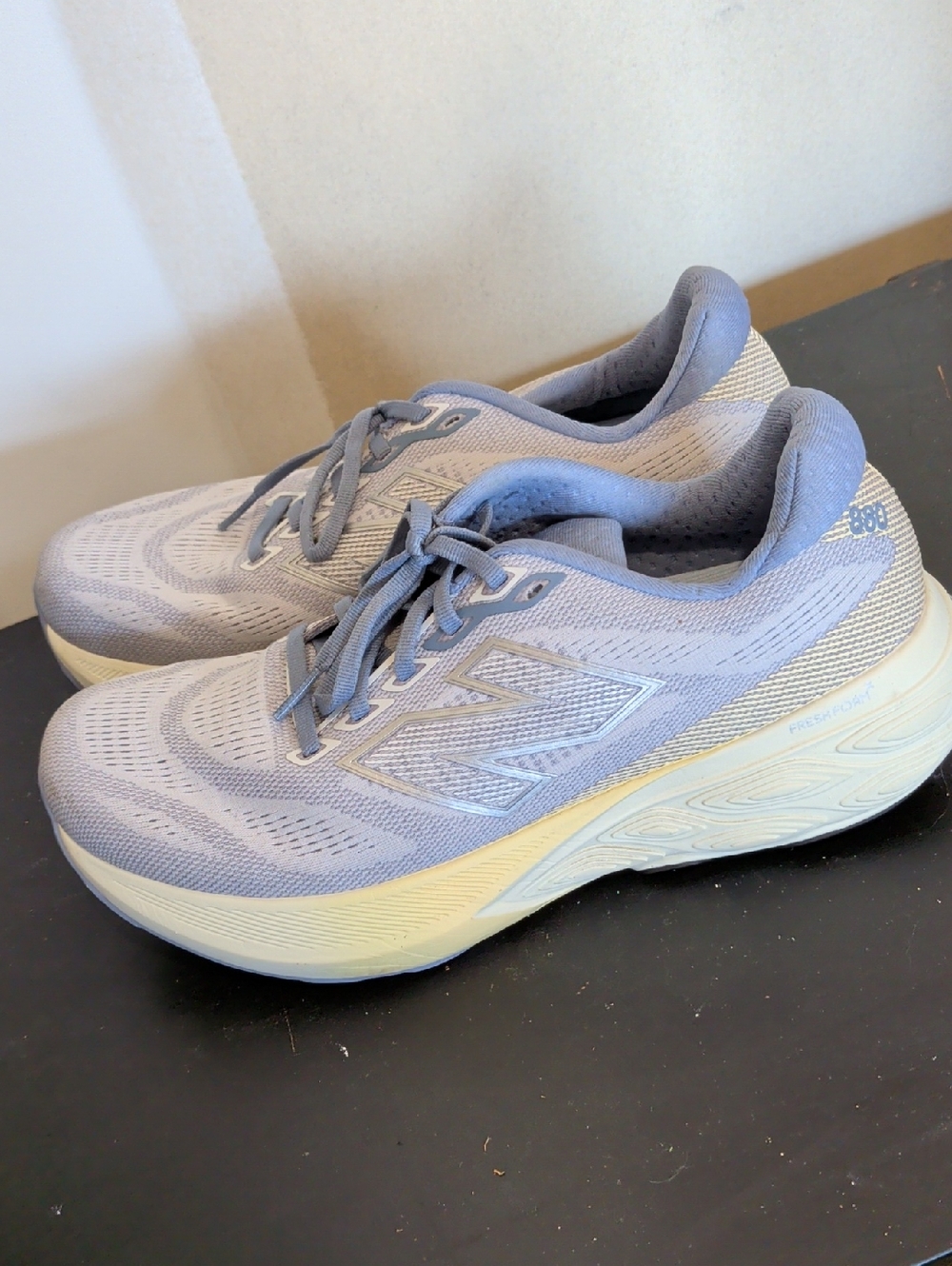 New Balance 880 Women's 10